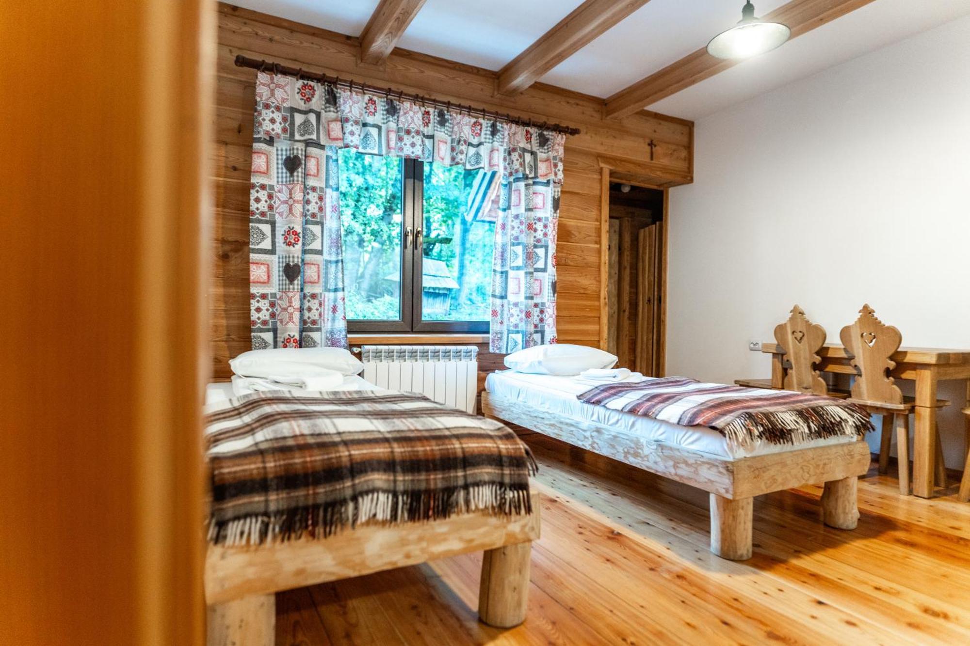 Ku Sosnie Apartment Bukowina Tatrzanska Bagian luar foto