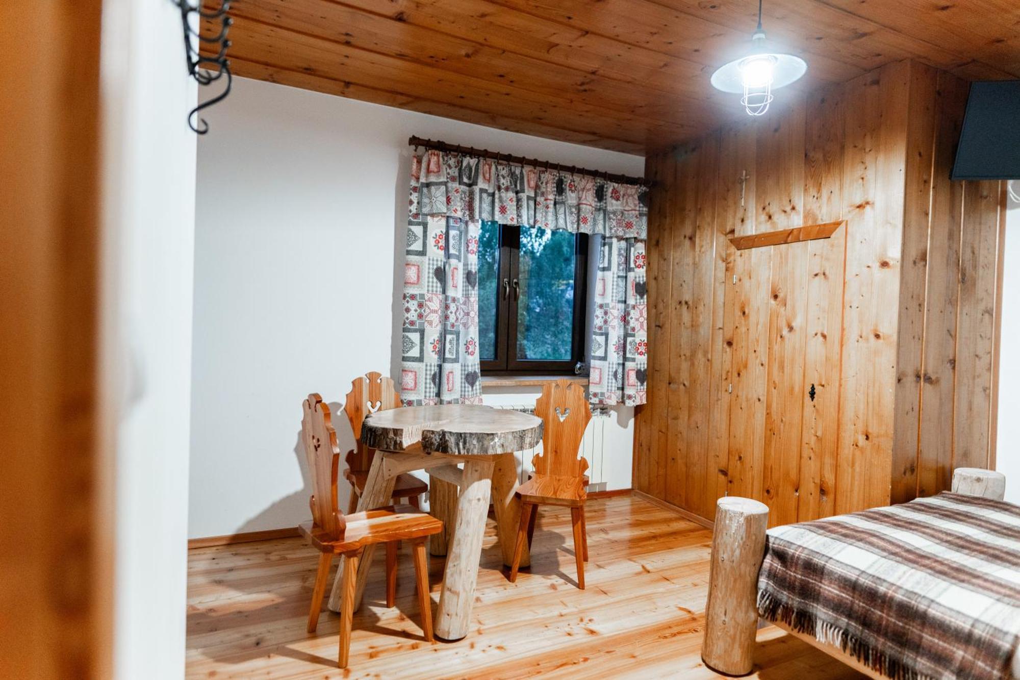 Ku Sosnie Apartment Bukowina Tatrzanska Bagian luar foto
