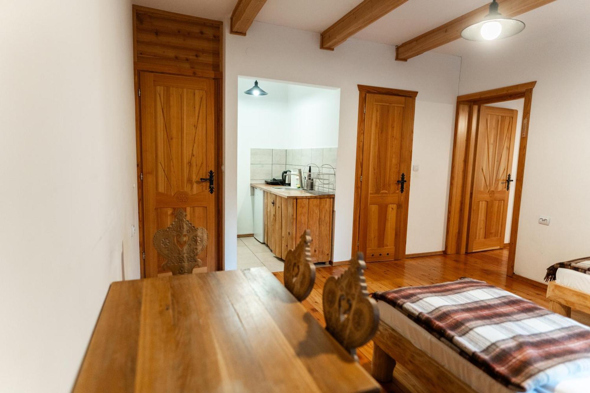 Ku Sosnie Apartment Bukowina Tatrzanska Bagian luar foto
