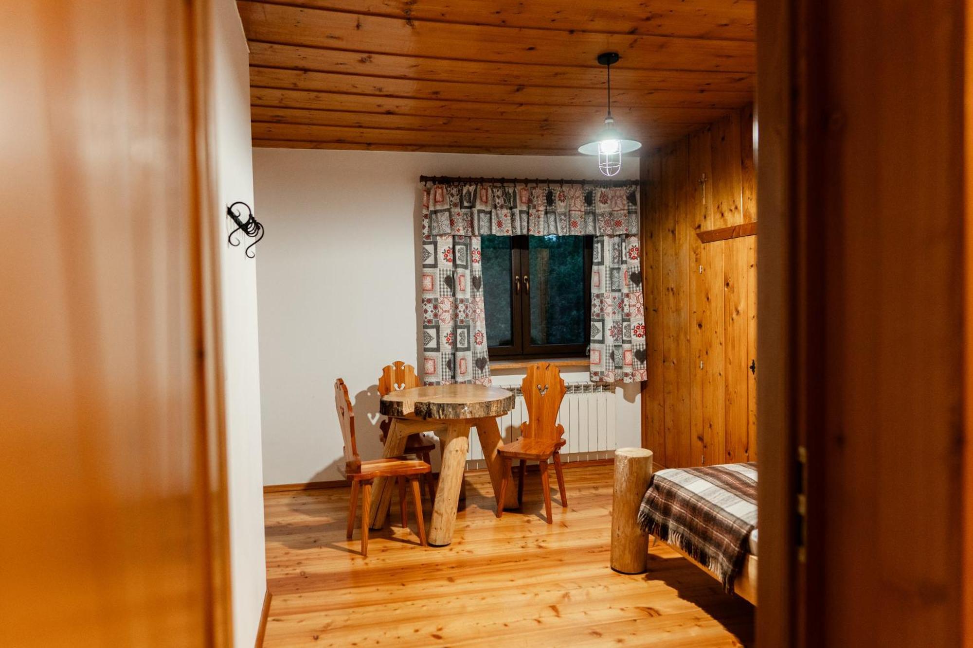Ku Sosnie Apartment Bukowina Tatrzanska Bagian luar foto